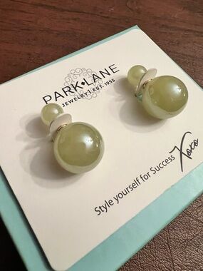 Park Lane MELON Double Pearl Back-to-Front Stud Earrings, Lime Green, NWT